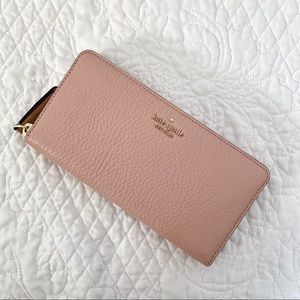 FLASHSALE 💫 Kate Spade Light Pink Large Wallet